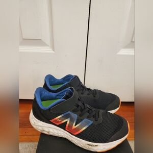 New Balance Kids' Fresh Foam Arishi Black V4 Bungee Lace Athletic Shoes